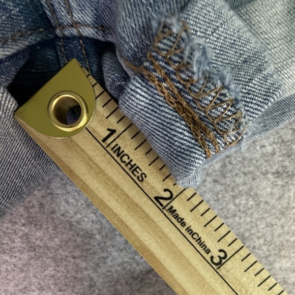 AEROPOSTALE HIGH RISE CURVY MIDI DISTRESSED DENIM SHORTS Size 6 Y2K 90s - Picture 6 of 7